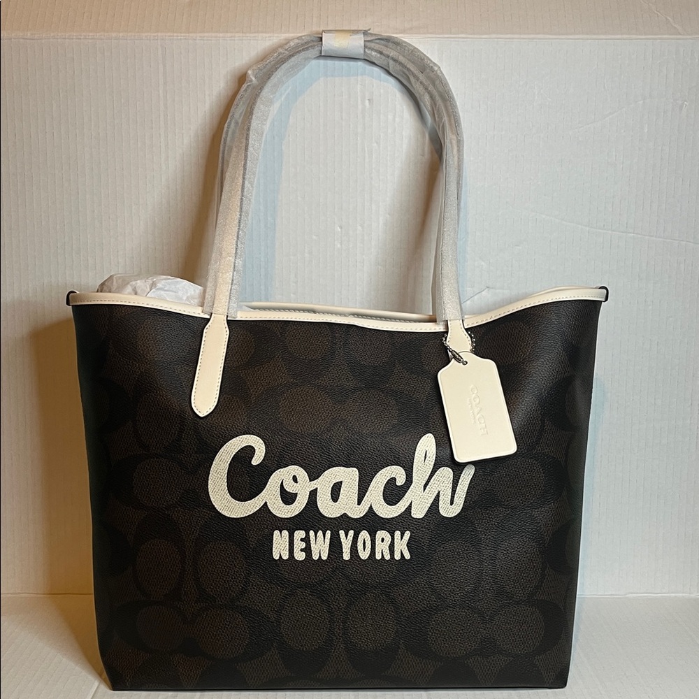 Coach City Tote Bag With Coach Logo NWT - Picture 4 of 14